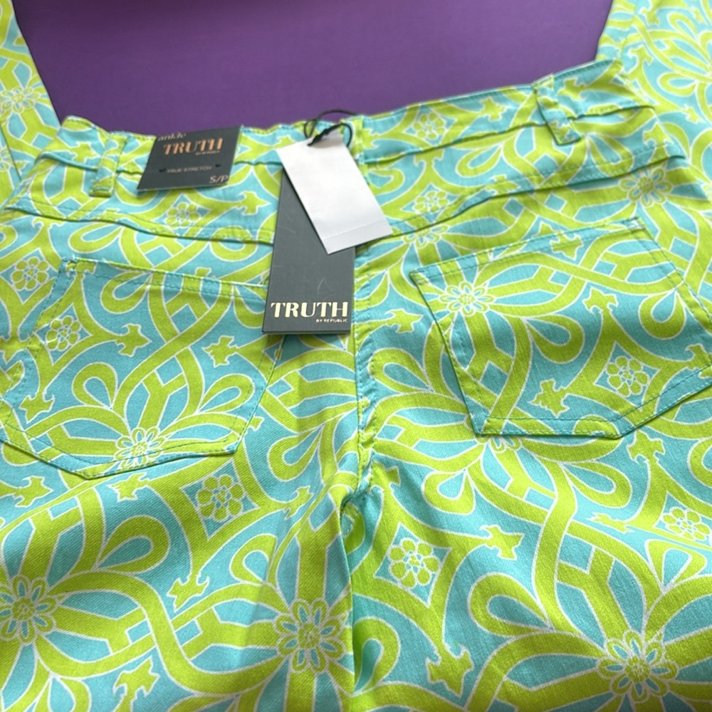 Pants - Picture 2 of 4